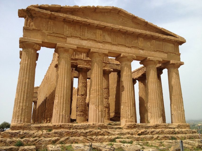 Agrigento: Valley of the Temples Skip-the-Line Sunset Tour - What the guides add to the experience