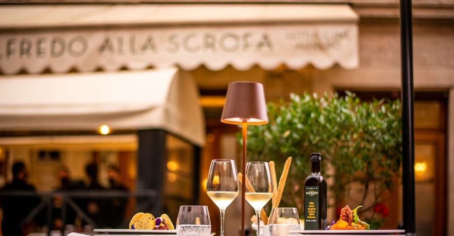 Alfredo alla Scrofa Restaurant in Rome: Eat Like a Star - What makes this experience worth considering