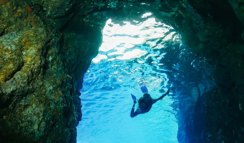 Amalfi Coast: Boat and Snorkeling Tour with Fruit & Drinks - The return to Amalfi and what four hours really gives you