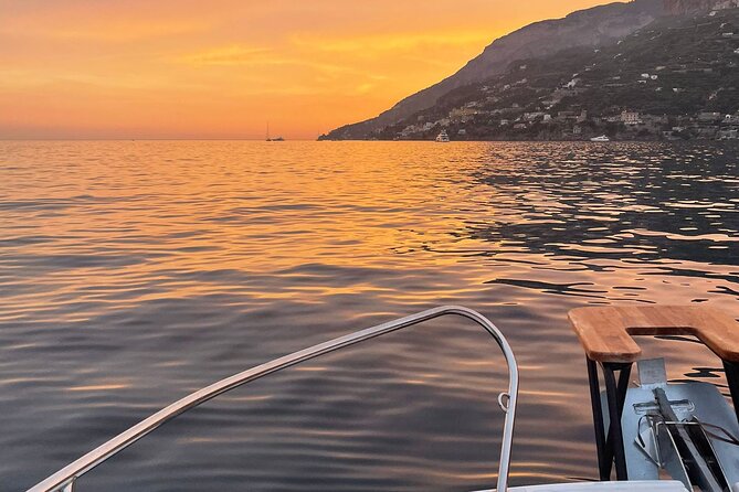 Amalfi Coast Boat Rental - The boat’s practical extras