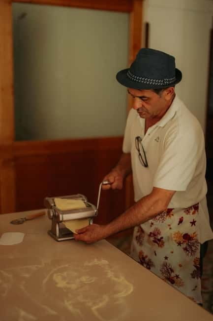 Amalfi: Cooking Class with Pasta, Mozzarella, and Tiramisù - The views and the pace of the three hours