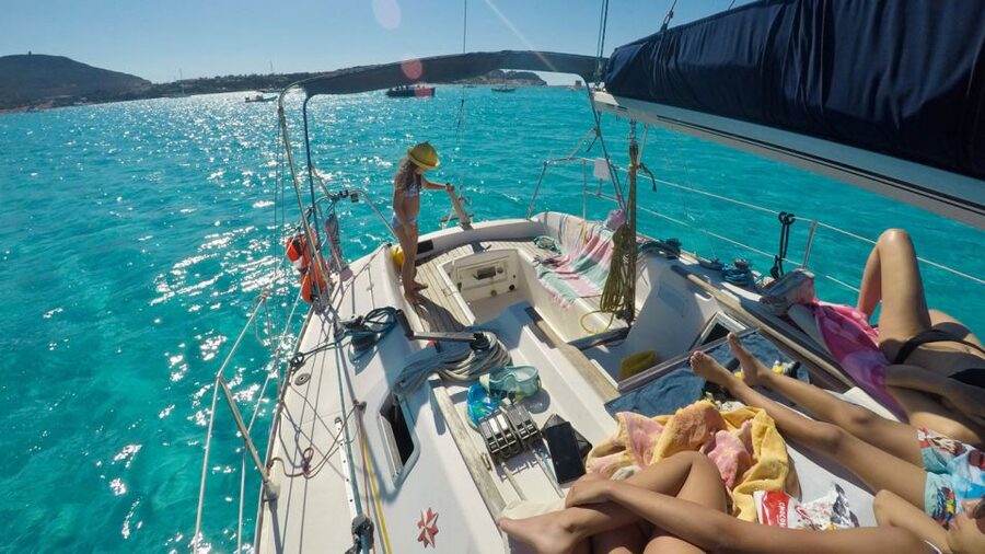 Asinara: Full Day Sailboat Excursion from Stintino - Seafood lunch anchored near a cove