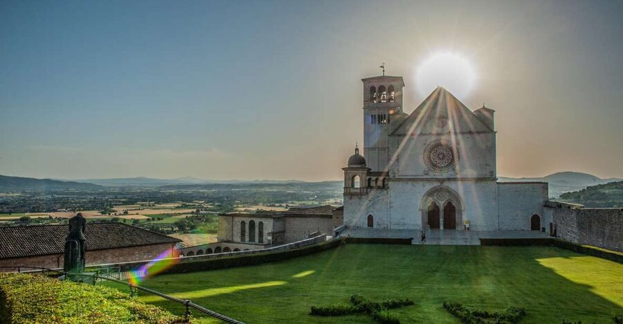 Assisi: Walking Tour with St. Francis Basilica Visit - Key points to know before booking