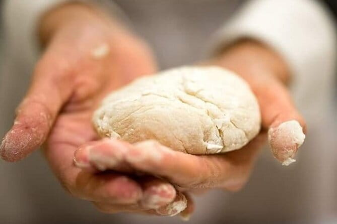 Authentic Pasta Class in Florence - A Florence cooking class with real flour on your hands