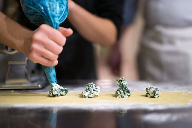 Authentic Pasta Class in Florence - A busy schedule with plenty to prepare