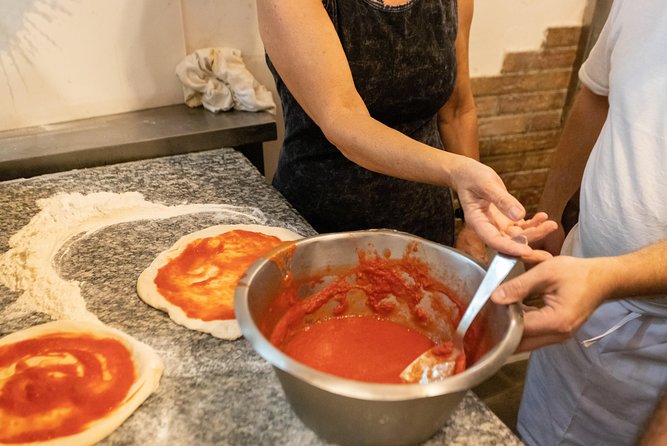 Authentic Pizza Making Class in Naples with Appetizers and Drink - Arriving at Via delle Zite 30