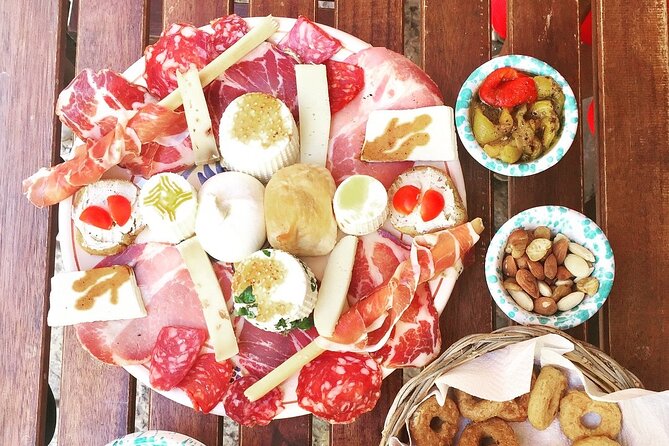 Bari Street Food Bike Tour - Piazza del Ferrarese and the Roman road beneath it
