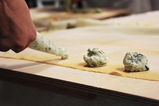 Become a Masterchef in Rome: Pasta, Ravioli and Tiramisù Class - The welcome Spritz sets the tone
