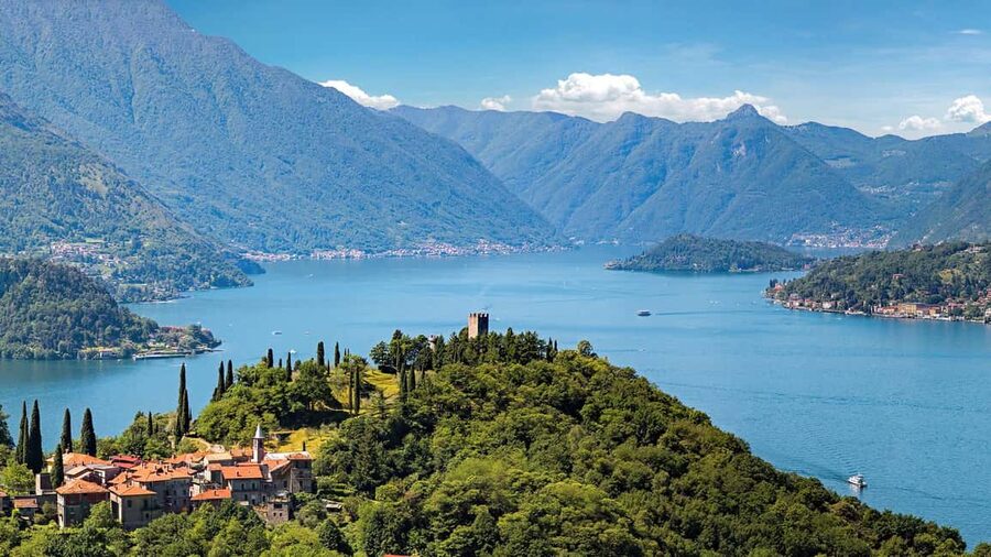 Bellagio: Lake Como Shared Boat Tour - Villa La Cassinella and Villa Balbiano from the water