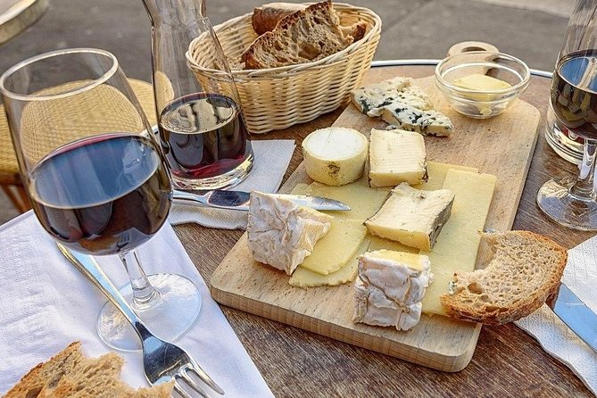 Bergamo: Full meal Food Tour with Local Delights by Do Eat Better - At a glance