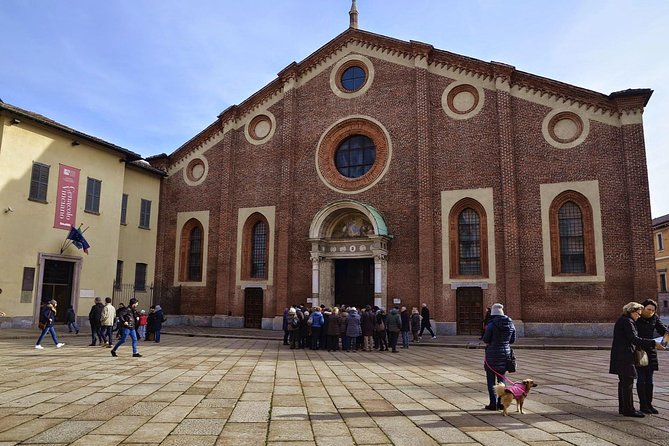 Best of Milan Experience Including Da Vinci's The Last Supper and Milan Duomo - Starting at Cadorna and getting your bearings