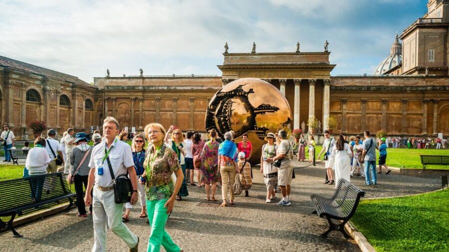Best of the Vatican: Fast Track Highlights - How the guides shape the experience