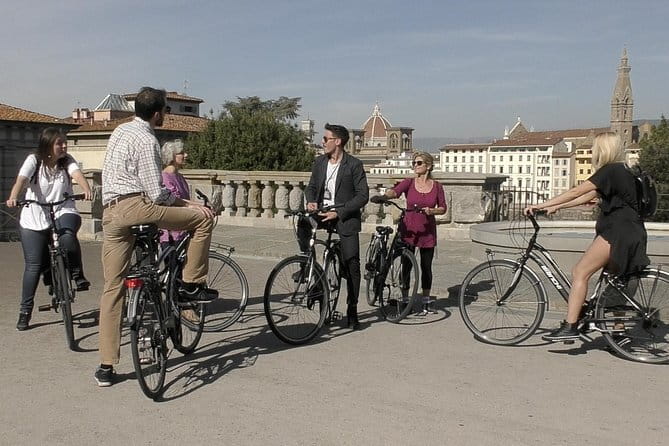 Bike Tour of Florence with Piazzale Michelangelo - Crossing the Arno through Florence’s historic core