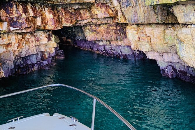 Boat tour of the Polignano a Mare caves with aperitif - Five things to know before you board