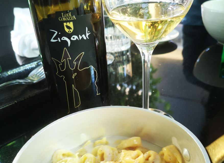 Bologna: City Center Guided Wine Walking Tour - Key points at a glance