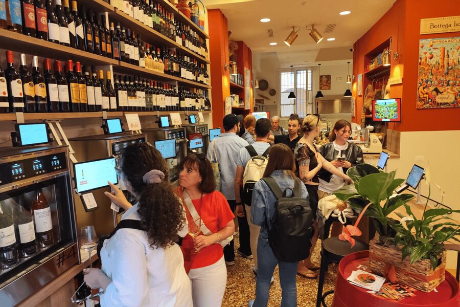 Bologna: Food and Wine Tasting with Interactive Game - Key points to know before booking