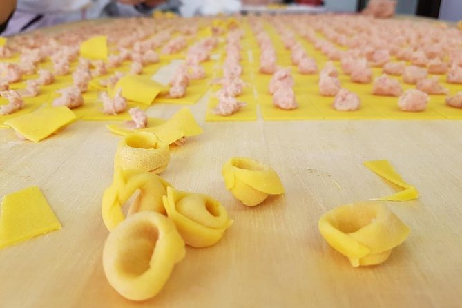 Bologna Food Tour from a local perspective - Fresh pasta and the work of the sfogline