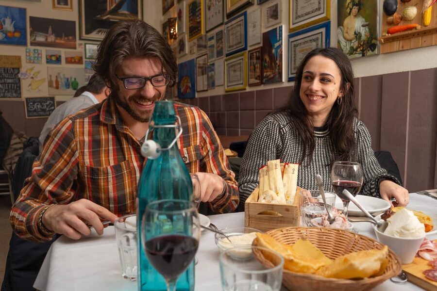 Bologna: Food Tour with Pasta Tasting & Local Specialties - The first restaurant: fresh pasta and the heart of Bolognese cooking