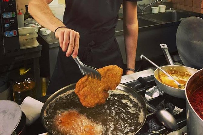 Bologna: Full meal Food Tour with Local Delights by Do Eat Better - Why Bologna is a fine place for a food walk