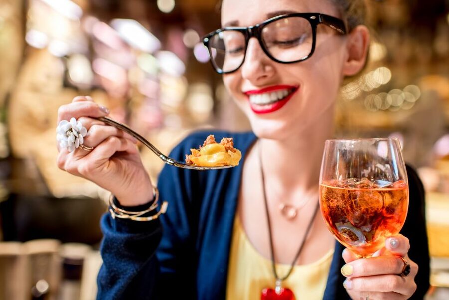 Bologna: Open Bus City Tour and Local Food Tasting - The sights that deserve your walking time