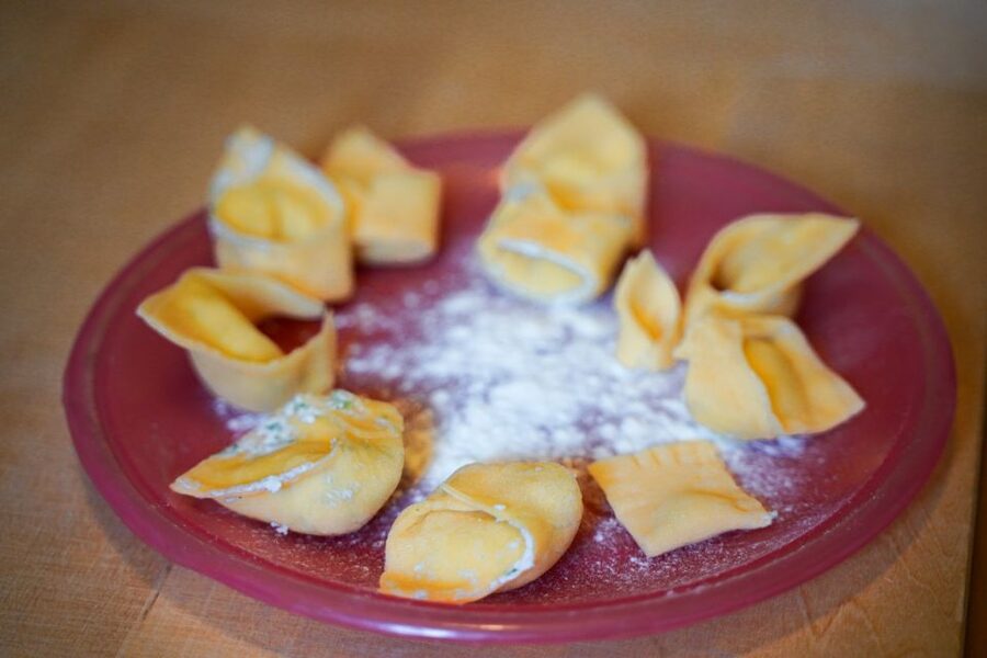 Bologna: Pasta Tagliatelle al Ragu Cooking Class with Wine - Who should book this class