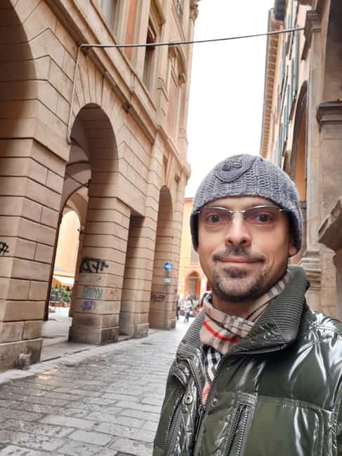 Bologna: Private Tour with a Local Guide - Key points to know before booking