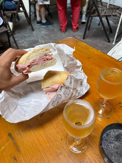 Bologna: Walking Food Tour and Highlights with a Local Guide - Key points at a glance