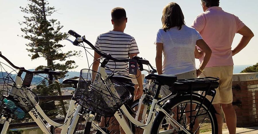 Cagliari: 2-Hour Guided E-Bike Tour with Coffee - What the guides add to the experience