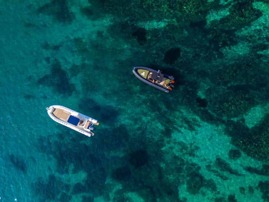Cagliari: Coastline Cruise with Drinks and Snorkeling - The Capelli Tempest 900 makes the ride part of the fun