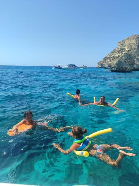 Cagliari: Devil's saddle boat tour, 4 stops and prosecco - Calamosca and Cala Fighera bring the best water time