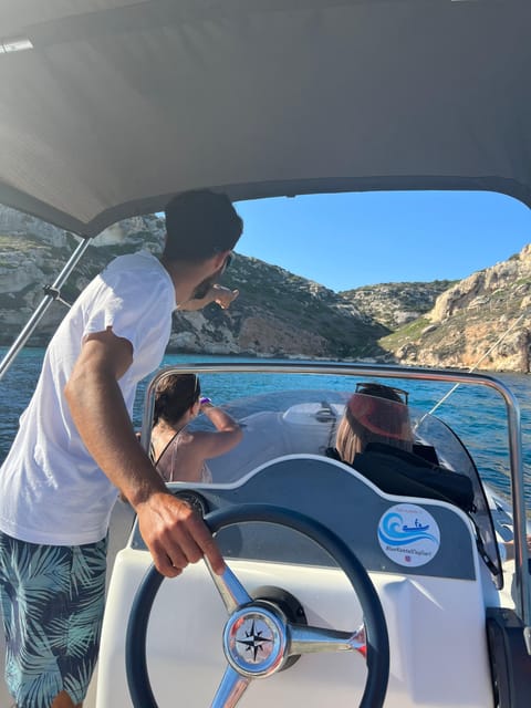Cagliari: Devil's Saddle Boat Tour with Spritz and Chips - What Captain Matteo adds