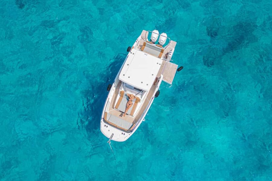 Cagliari: Luxury Motorboat Tour with 3 Swim Stops & Wine - Key points at a glance
