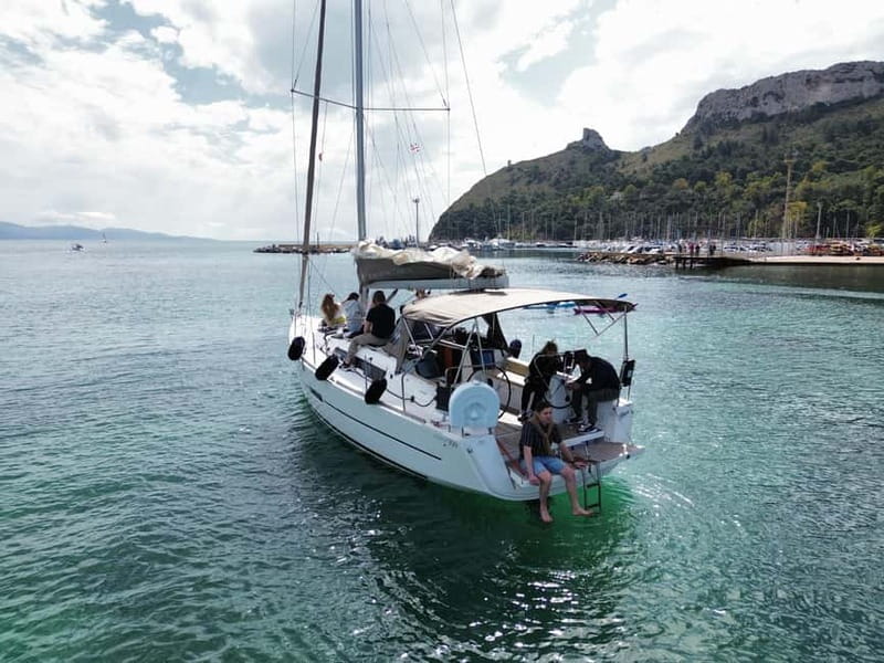 Cagliari: Sailing Tour with 4 Stops, Snorkeling and Prosecco - The ride home and the social side