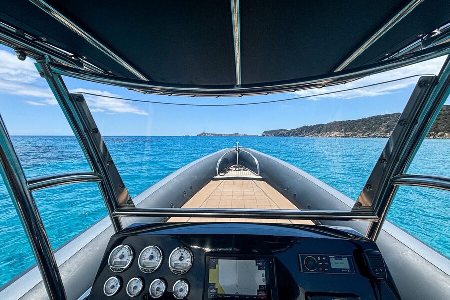 Cagliari: Zodiac Boat Tour, 3-4 SwimStops, Wine & Snorkeling - From Marina Piccola to the Poetto coast