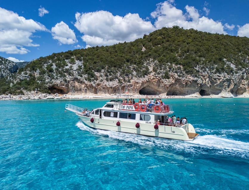 Cala Gonone:Cruise in the Gulf of Orosei with Cala Goloritzé - What the boat day feels like