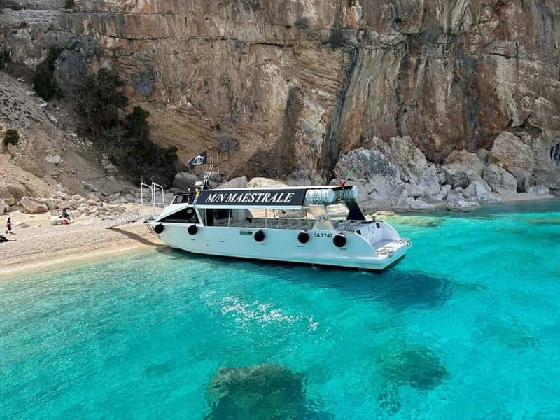 Cala Gonone: Gulf of Orosei Cruise with Beach Stops - The boat, bar, and included aperitif