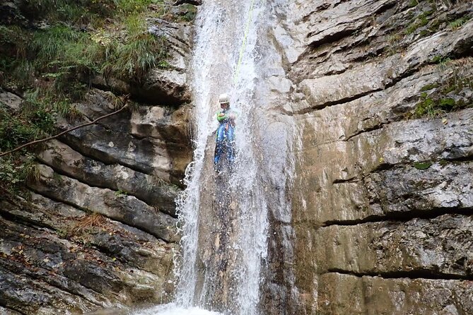 Canyoning "Gumpenfever" - beginner Canyoningtour for everyone - Why the small group matters