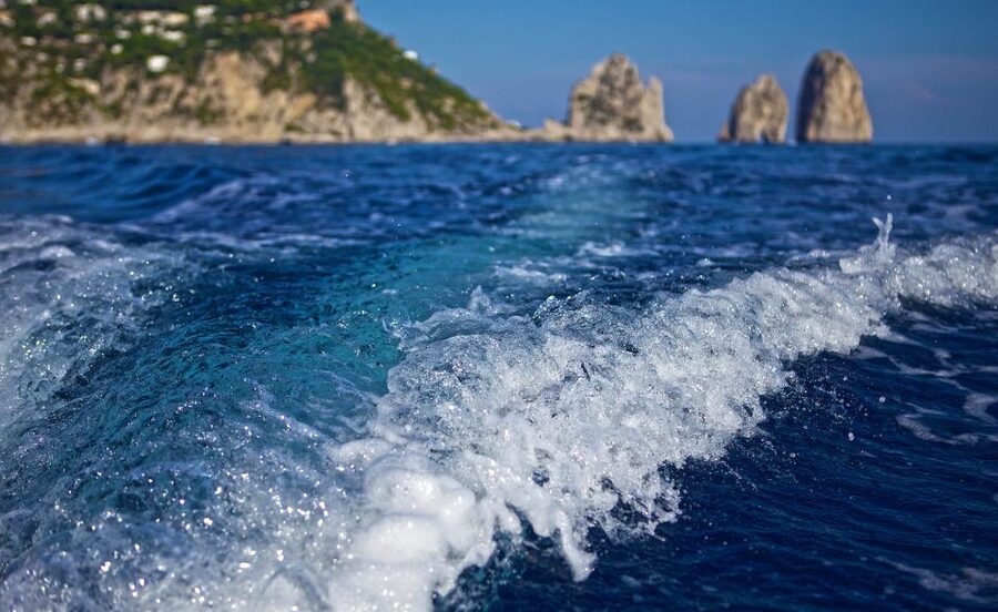 Capri: 2-Hour Boat Tour with Happy Hour - Why seeing Capri from a boat changes the day