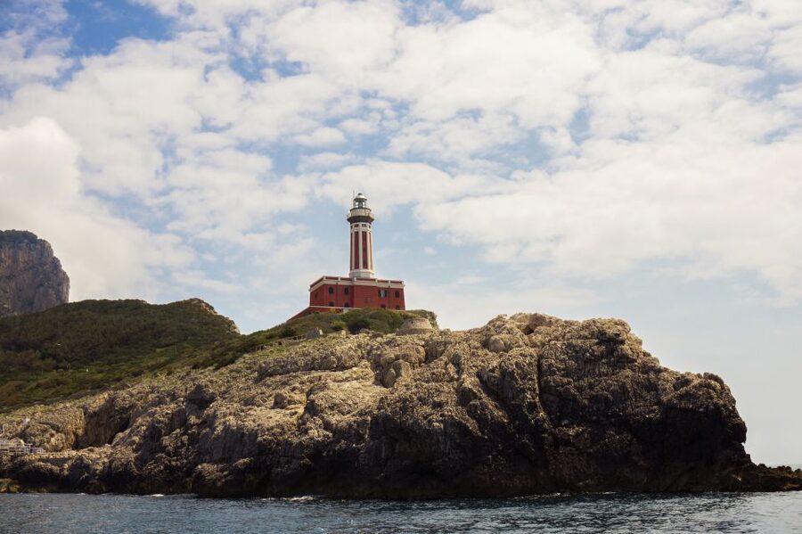 Capri: 2-Hour Boat Tour with Happy Hour - Marina Grande meeting point at 1:30pm