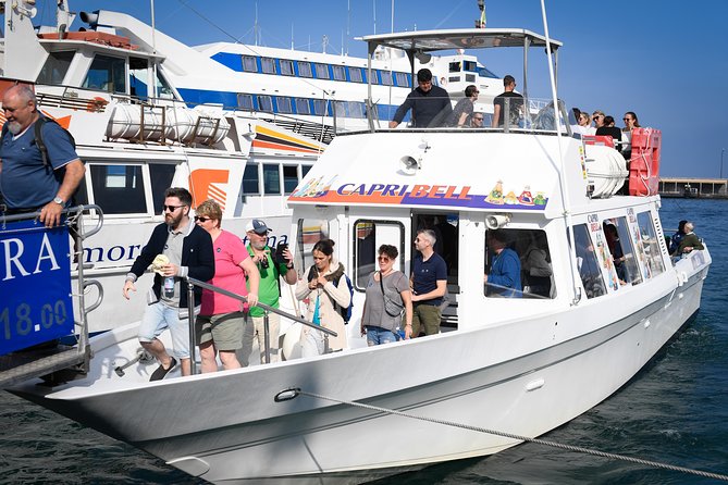 Capri Coast to Coast: Boat Tour with Optional Blue Grotto - How good is the commentary?