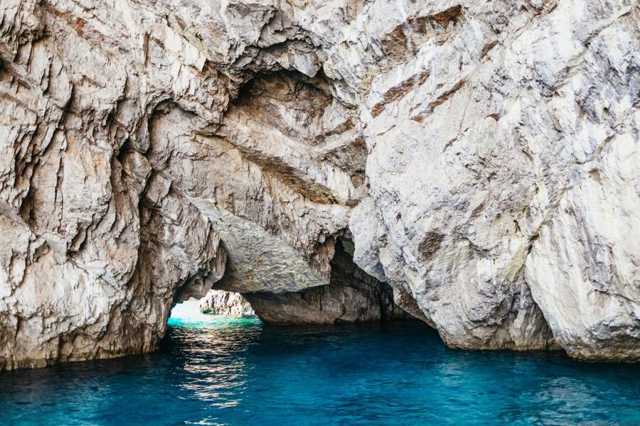 Capri: Island Boat Trip with Grottos - Casa Malaparte from the sea
