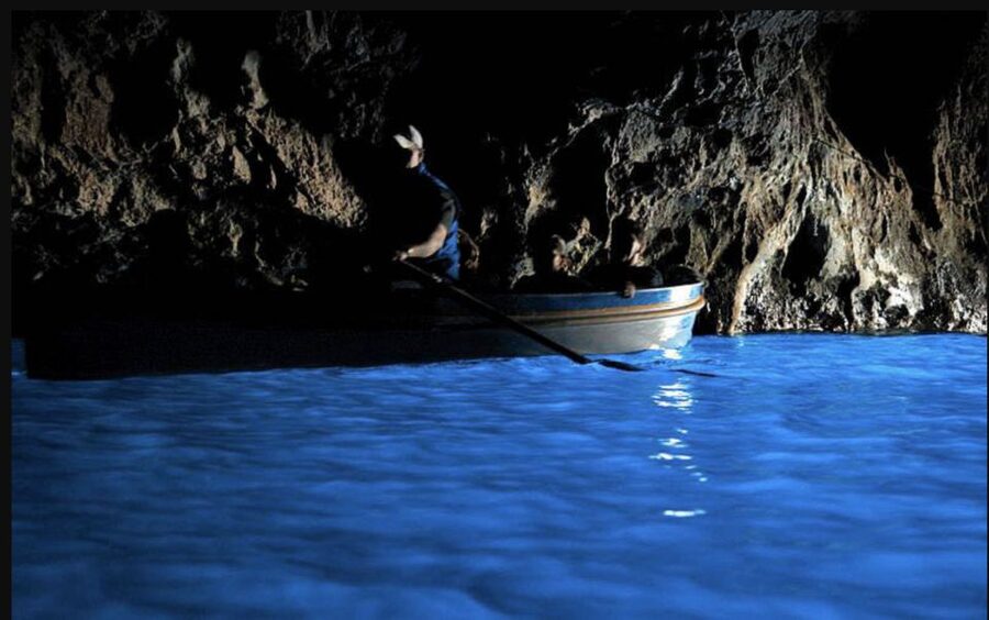 Capri: Island Sightseeing Tour with Blue Grotto Stop - Scugnizzo Statue and Tiberius’ Leap