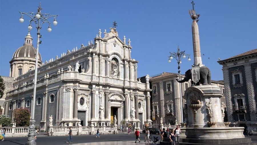 Catania: City Highlights Walking Tour - Ursino Castle and Catania’s medieval side