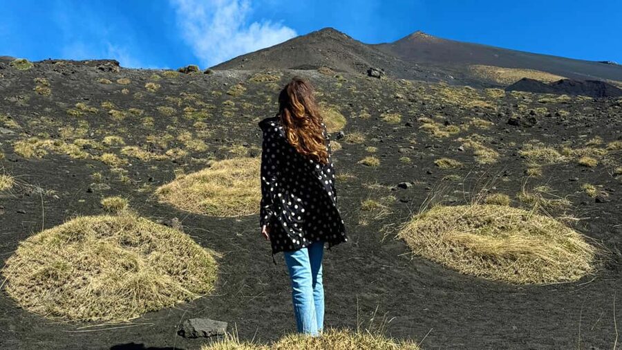 Catania: Etna Nature Tour with Hiking, Cave Visit, & Tasting - Getting to the Sapienza Refuge at 1,986 meters
