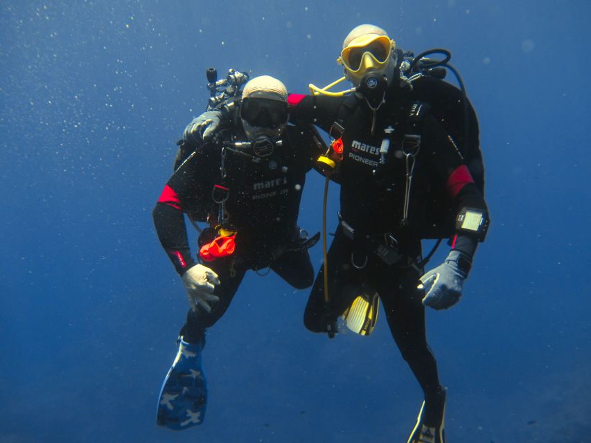Catania: Gulf Scuba Diving Tour with Marine Biologist - Preparing for your first underwater session