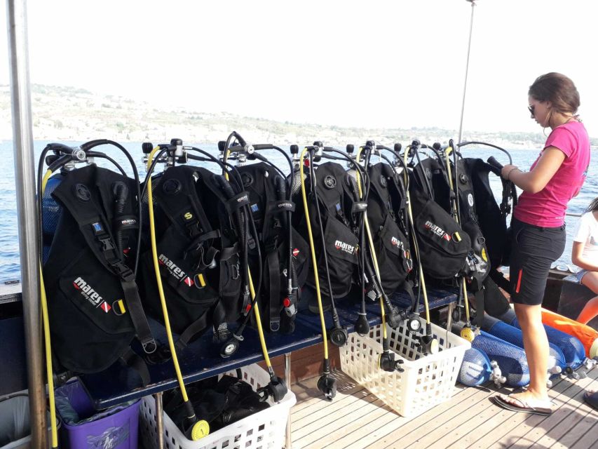 Catania: Gulf Scuba Diving Tour with Marine Biologist - The boat ride toward the Cyclopean Isles