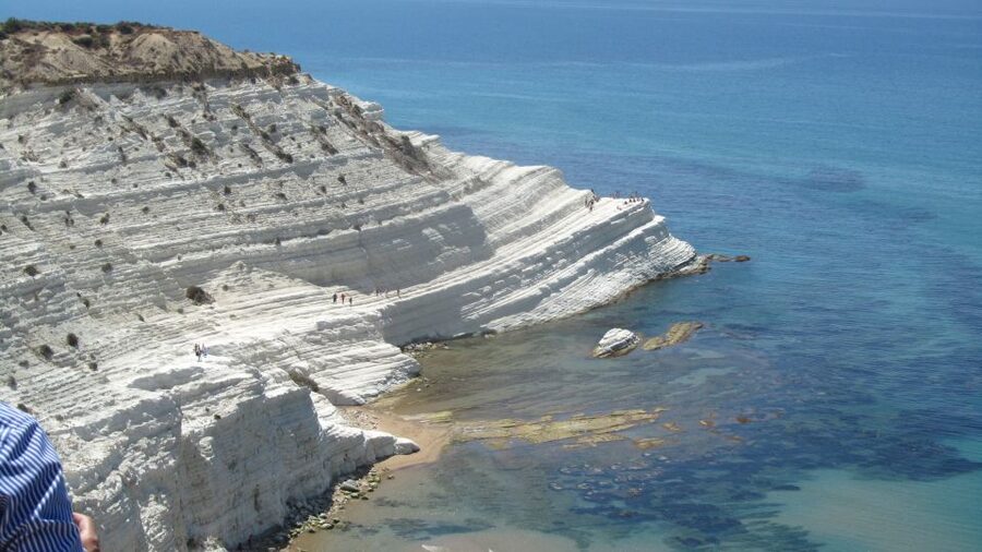 Catania: Valley of the Temples and Turkish Steps with Snack - The minivan ride and guide quality