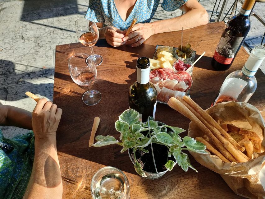 Cavaion: Lake Garda Wine & Food Tasting with Vineyard Tour - What the vineyard walk adds