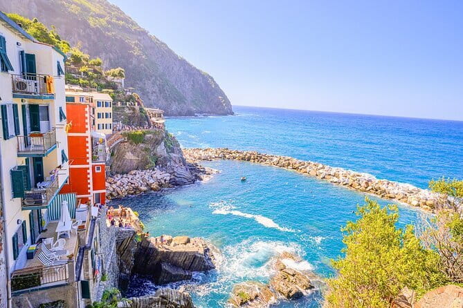 Cinque Terre and Pisa Full Day Tour from Florence - The long coach ride from Florence