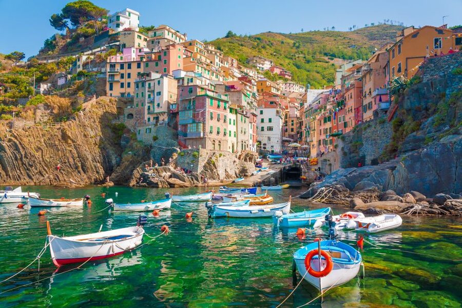 Cinque Terre Tour and Limoncino by Train from La Spezia - Vernazza: your first look at Cinque Terre